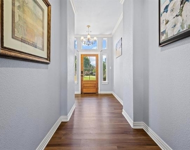 2201 Norwood Street - Photo Thumbnail 2