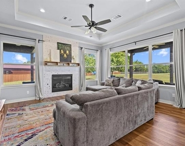 2201 Norwood Street - Photo Thumbnail 3
