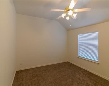 9605 Pinehurst Drive - Photo Thumbnail 26