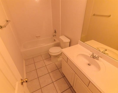 9605 Pinehurst Drive - Photo Thumbnail 22