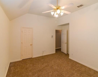 9605 Pinehurst Drive - Photo Thumbnail 24