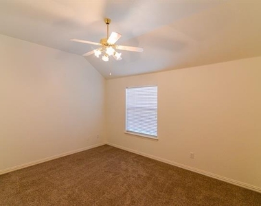 9605 Pinehurst Drive - Photo Thumbnail 23