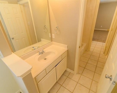 9605 Pinehurst Drive - Photo Thumbnail 28