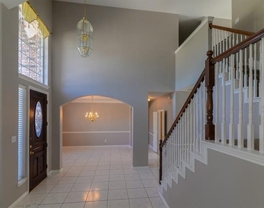 9605 Pinehurst Drive - Photo Thumbnail 7