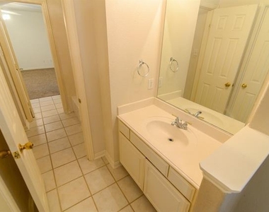 9605 Pinehurst Drive - Photo Thumbnail 31
