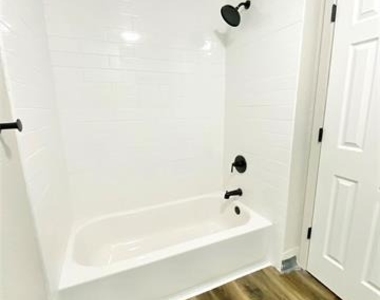 117 E Sanford Street - Photo Thumbnail 14