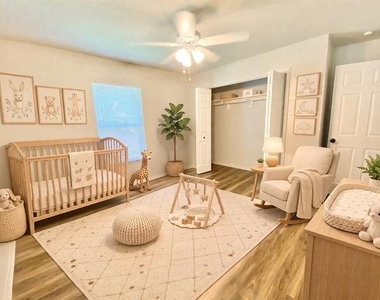 117 E Sanford Street - Photo Thumbnail 11