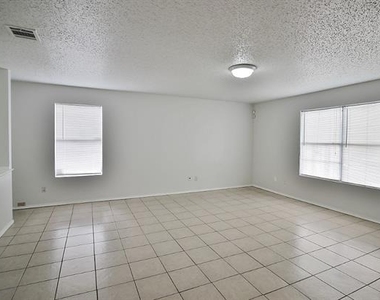 3325 Tioga Street - Photo Thumbnail 4