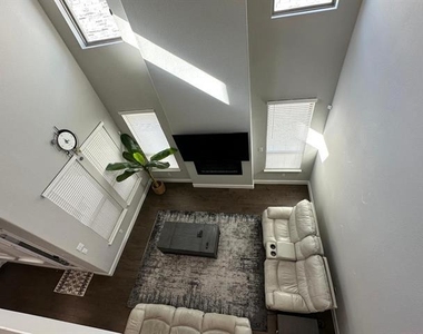 11433 Four Roses Trail - Photo Thumbnail 21