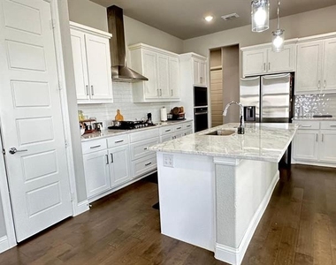 11433 Four Roses Trail - Photo Thumbnail 6