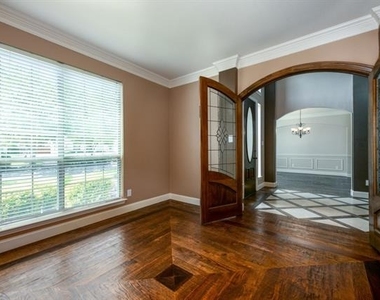 9714 October Glory Lane - Photo Thumbnail 15