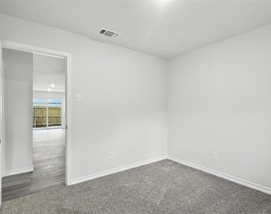 4613 Tarry Drive - Photo Thumbnail 31