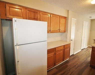 2018 Garden Crest Lane - Photo Thumbnail 7
