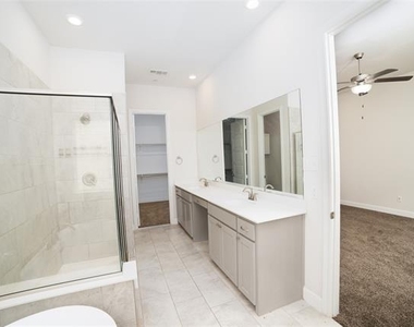 293 Ferndale Street - Photo Thumbnail 24