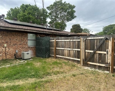 1651 Palm Street - Photo Thumbnail 23