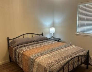 1651 Palm Street - Photo Thumbnail 20