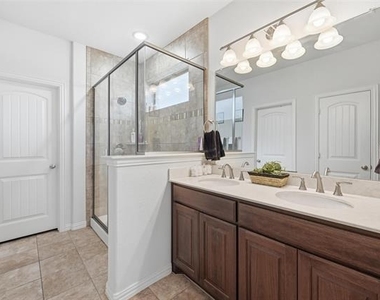 196 Lady Bird Drive - Photo Thumbnail 9
