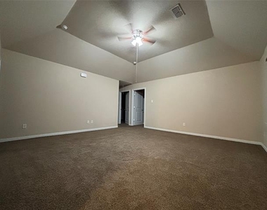 3736 Sicily Street - Photo Thumbnail 11