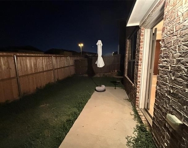 3736 Sicily Street - Photo Thumbnail 24