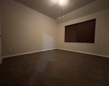 3736 Sicily Street - Photo Thumbnail 13