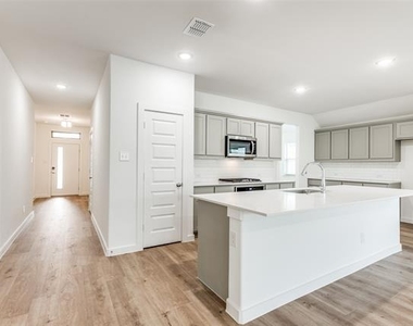 4923 Bellhurst Drive - Photo Thumbnail 4