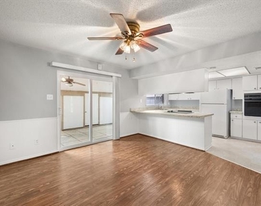 376 Westview Terrace - Photo Thumbnail 12