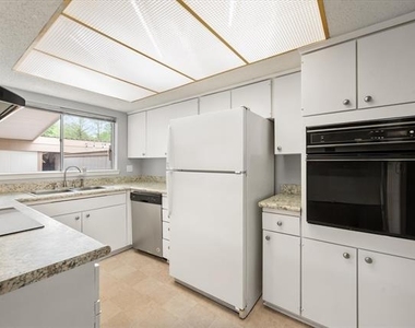 376 Westview Terrace - Photo Thumbnail 16