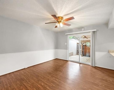 376 Westview Terrace - Photo Thumbnail 10