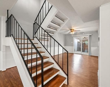 376 Westview Terrace - Photo Thumbnail 7