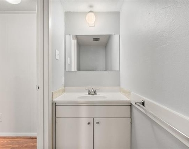 376 Westview Terrace - Photo Thumbnail 28