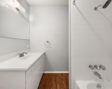 376 Westview Terrace - Photo Thumbnail 24