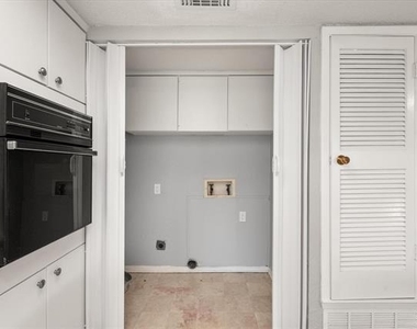 376 Westview Terrace - Photo Thumbnail 17