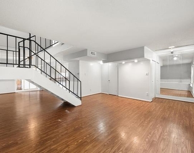 376 Westview Terrace - Photo Thumbnail 5