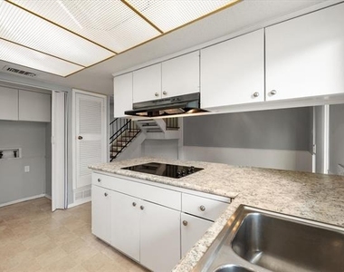 376 Westview Terrace - Photo Thumbnail 18
