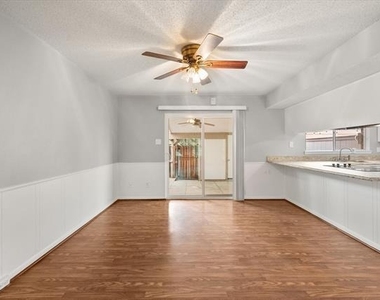 376 Westview Terrace - Photo Thumbnail 11