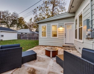 323 S Montclair Avenue - Photo Thumbnail 23
