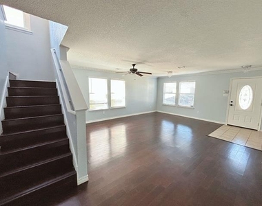 8008 Hidden Oaks Drive - Photo Thumbnail 3
