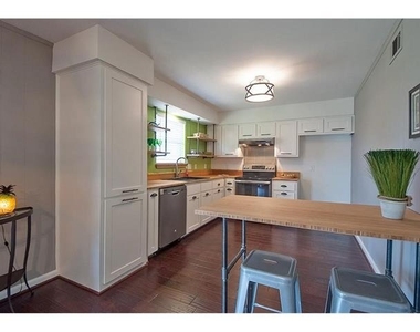 8717 Hackney Lane - Photo Thumbnail 12