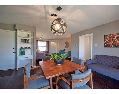 8717 Hackney Lane - Photo Thumbnail 5
