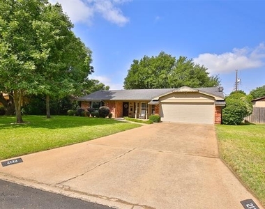 2132 Sylvan Drive - Photo Thumbnail 37