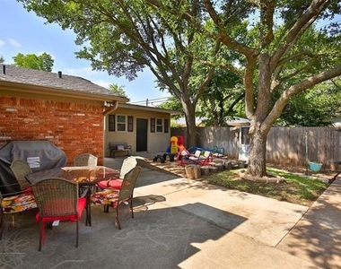 2132 Sylvan Drive - Photo Thumbnail 32