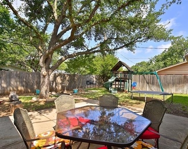 2132 Sylvan Drive - Photo Thumbnail 33
