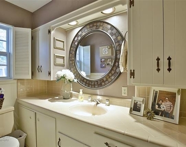 2132 Sylvan Drive - Photo Thumbnail 16