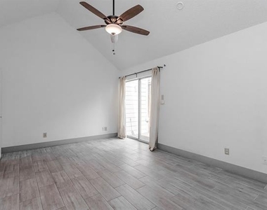4124 Hollow Oak Drive - Photo Thumbnail 17