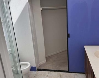 4124 Hollow Oak Drive - Photo Thumbnail 5