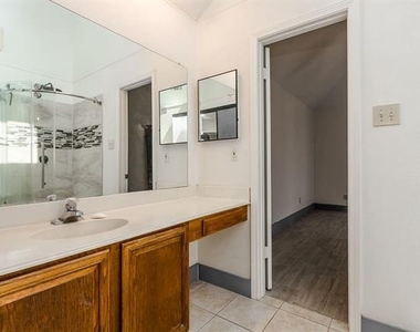 4124 Hollow Oak Drive - Photo Thumbnail 23