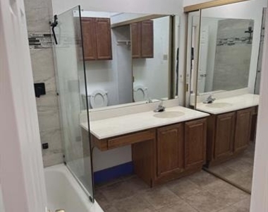 4124 Hollow Oak Drive - Photo Thumbnail 7