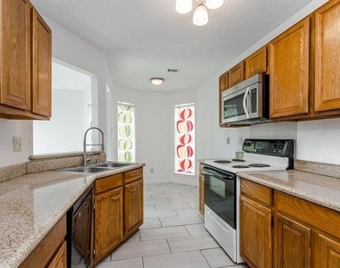 4124 Hollow Oak Drive - Photo Thumbnail 15