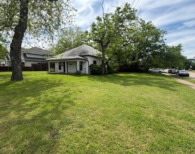 376 W Walters Street - Photo Thumbnail 1