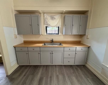 376 W Walters Street - Photo Thumbnail 14